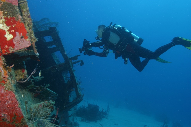 diving accessories and dive equipment masks machines fins tanks diving suits shop poland