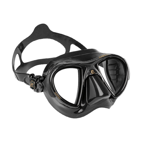 diving accessories and dive equipment masks machines fins tanks diving suits shop poland